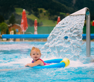 ©Erlebnis-Therme Amadé, Aussenbecken