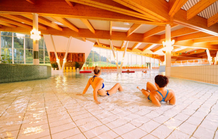 ©Erlebnis-Therme Amadé, Wellenbecken