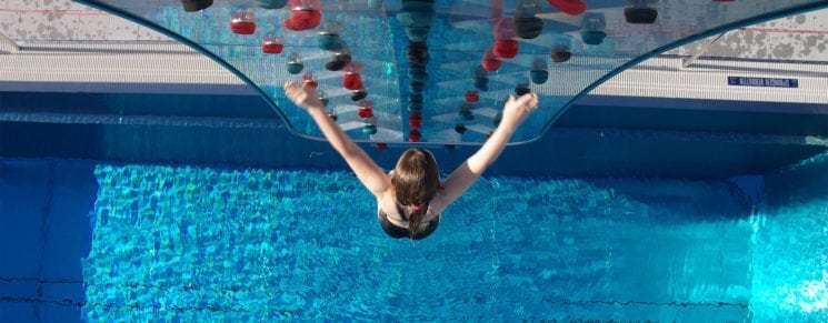 Wasserkletterwand - Erlebnis-Therme Amadé in Altenmarkt im Pongau